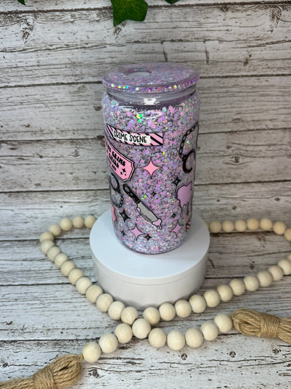 🩷🔪 True Crime Queen – Glitter Snow Globe Glass Cup