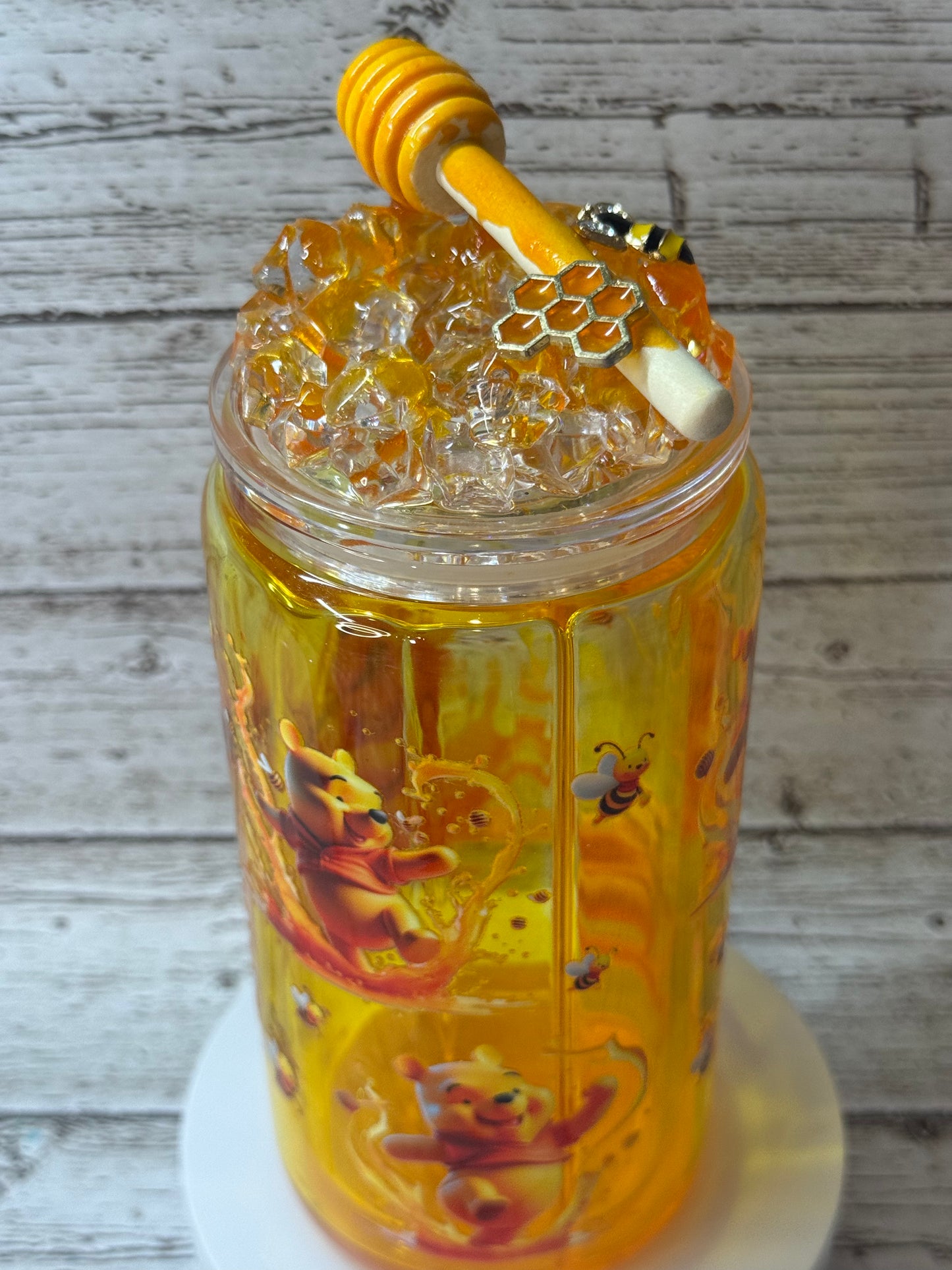 Winnie the Pooh Glass Cup w/Honey Drip & Ice Lid